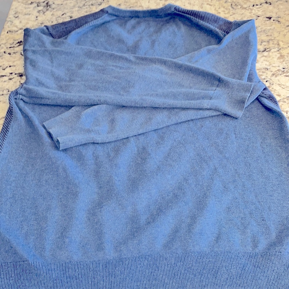 V Neck Sweater - Picture 6 of 6